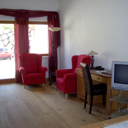 Hotel Edlbacher Moor 윈디슈가르스텐 객실 사진